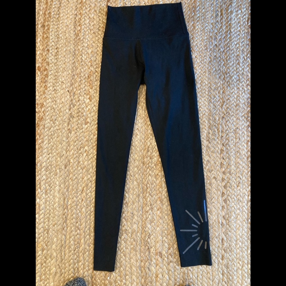 OFFLINE by American Eagle High Waisted leggings XS Short